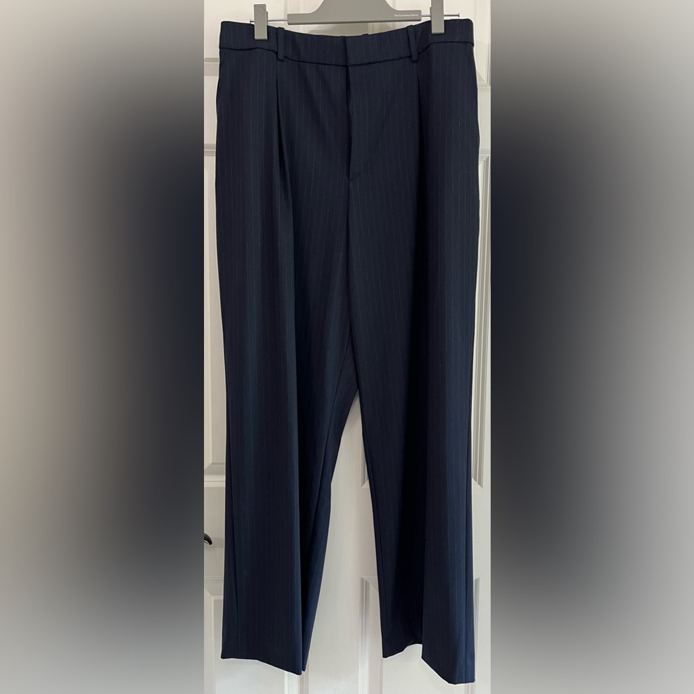 Uniqlo Navy Pinstripe Pleated Trouser XL